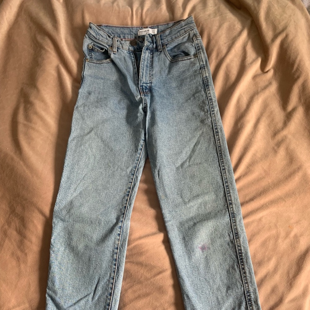pull&bear light wash jeans.